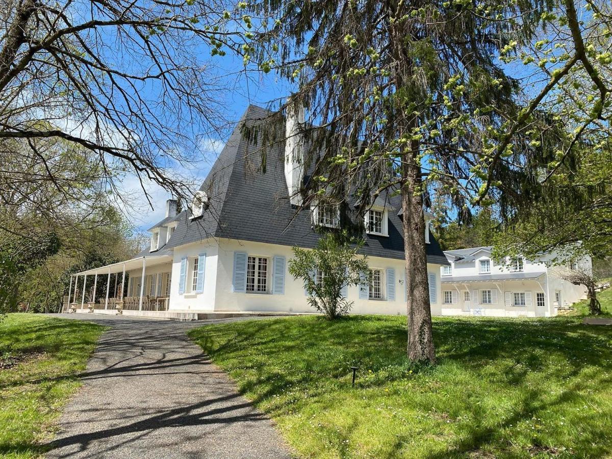 Manoir et Appartements au Domaine de Bize Mirepoix Mirepoix  Extérieur photo